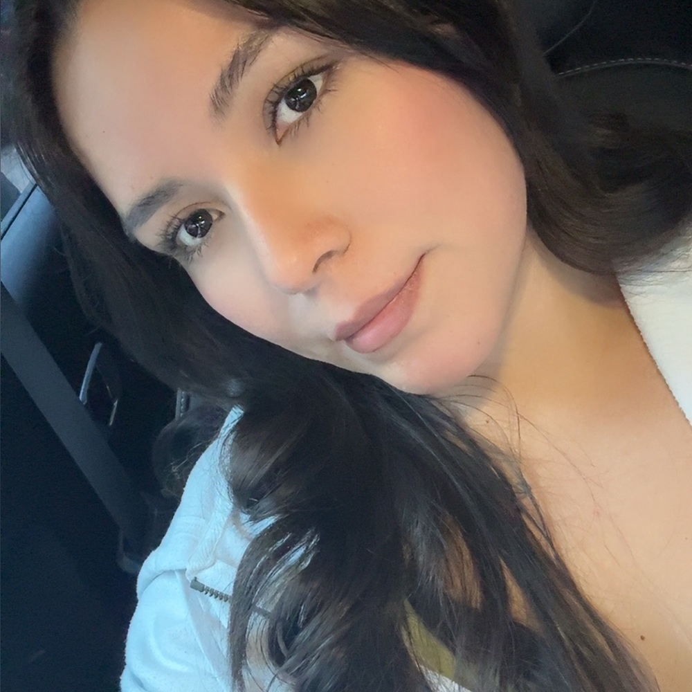 Meet your Posher, Areli